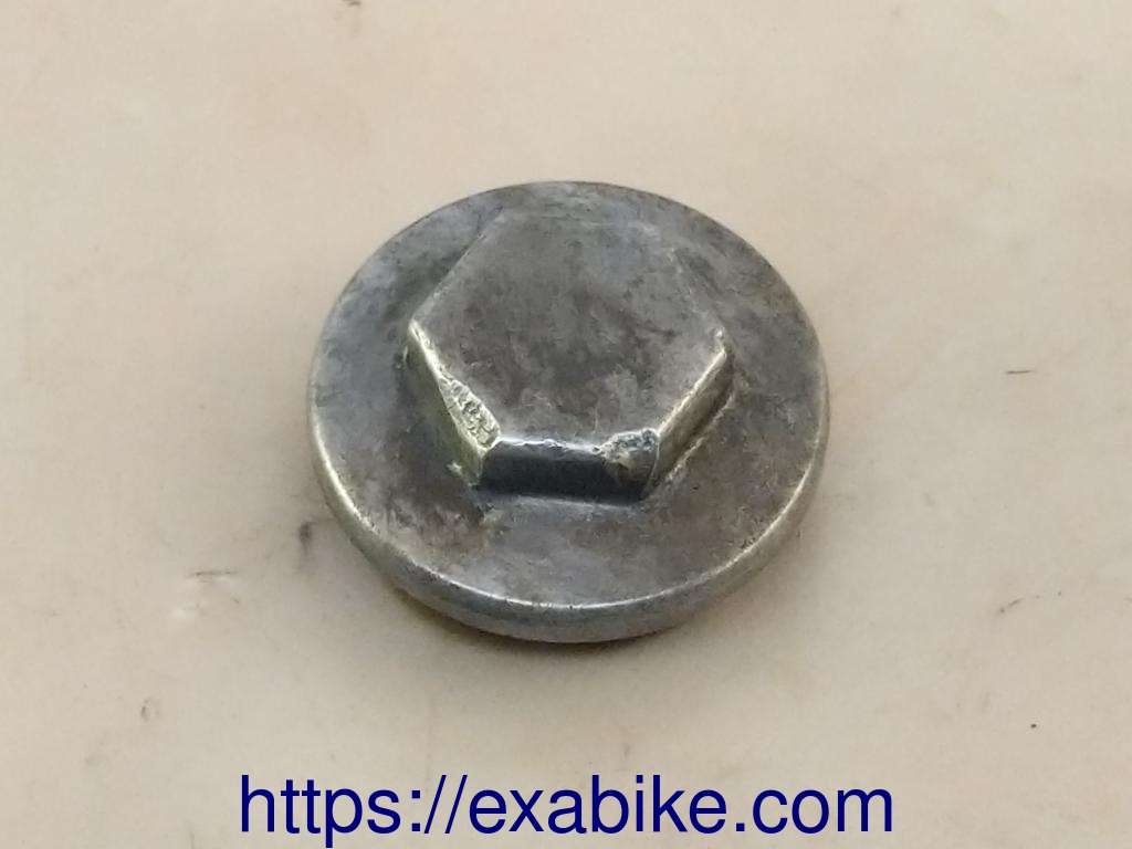 engine cap Honda XLR 125 - photo 1