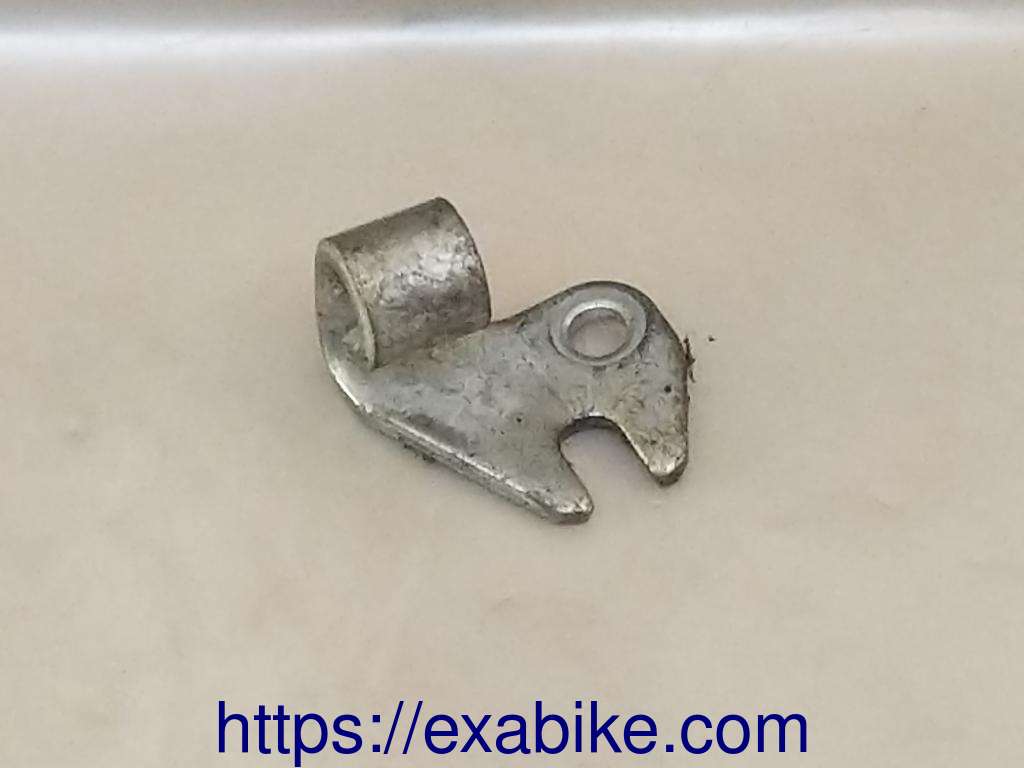 clutch cable fixing lug Honda XLR 125 - photo 1
