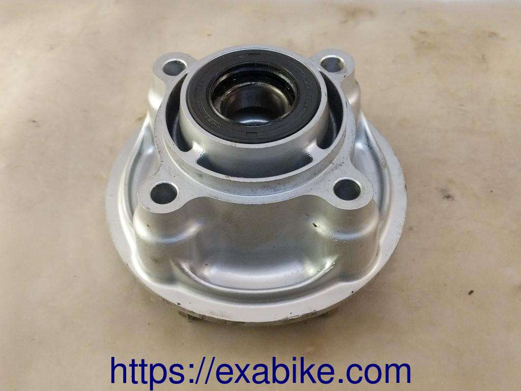 final driven flange Suzuki VL 125 Intruder  - photo 1