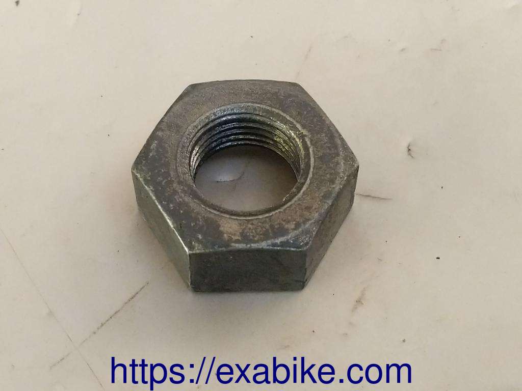 drive sprocket nut Suzuki VL 125 Intruder  - photo 1