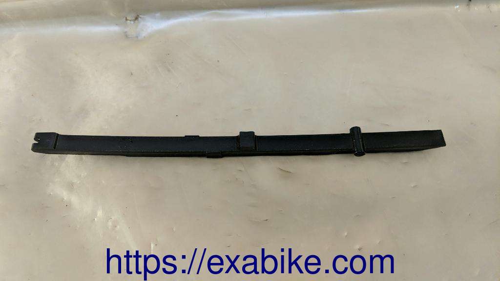 cam chain guid Suzuki VL 125 Intruder  - photo 2