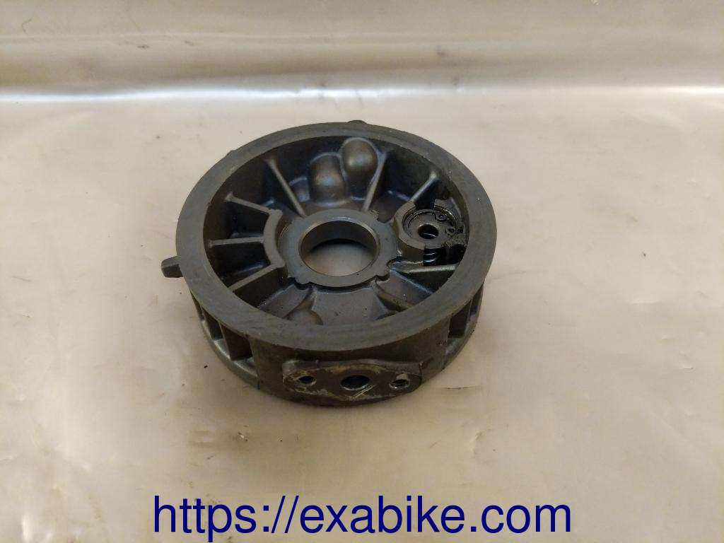 oil cooler body Yamaha XJ 900 Diversion - photo 1