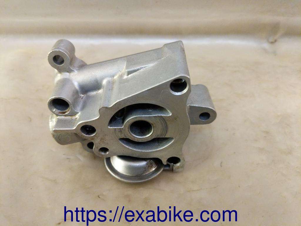 oil pump body Honda Transalp 650 - photo 1