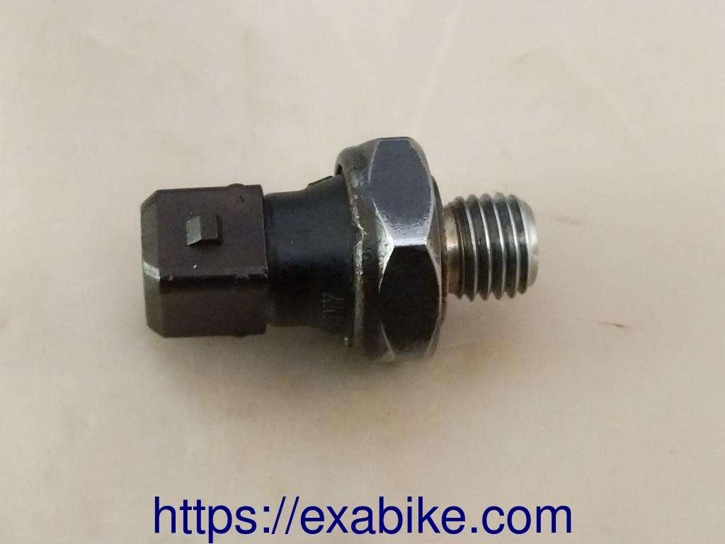 oil pressure switch BMW R1150R - photo 1