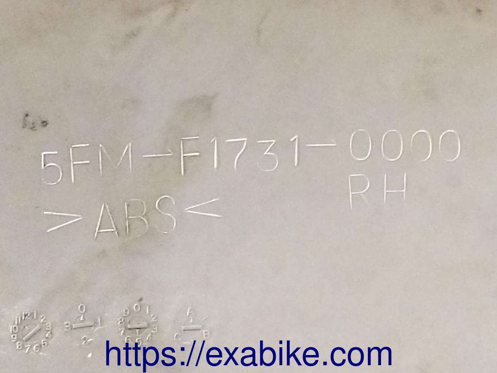 flanc arrière droit Yamaha XC 125 Cygnus - photo 3