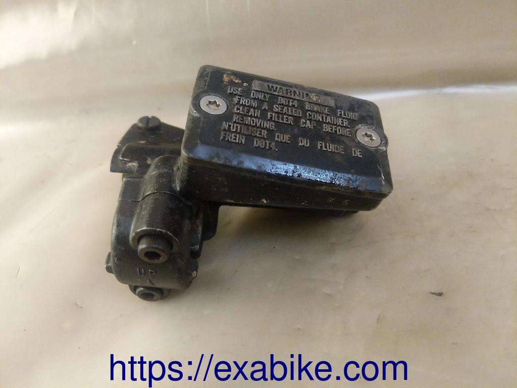 clutch master cylinder Kawasaki GTR 1000 - photo 1