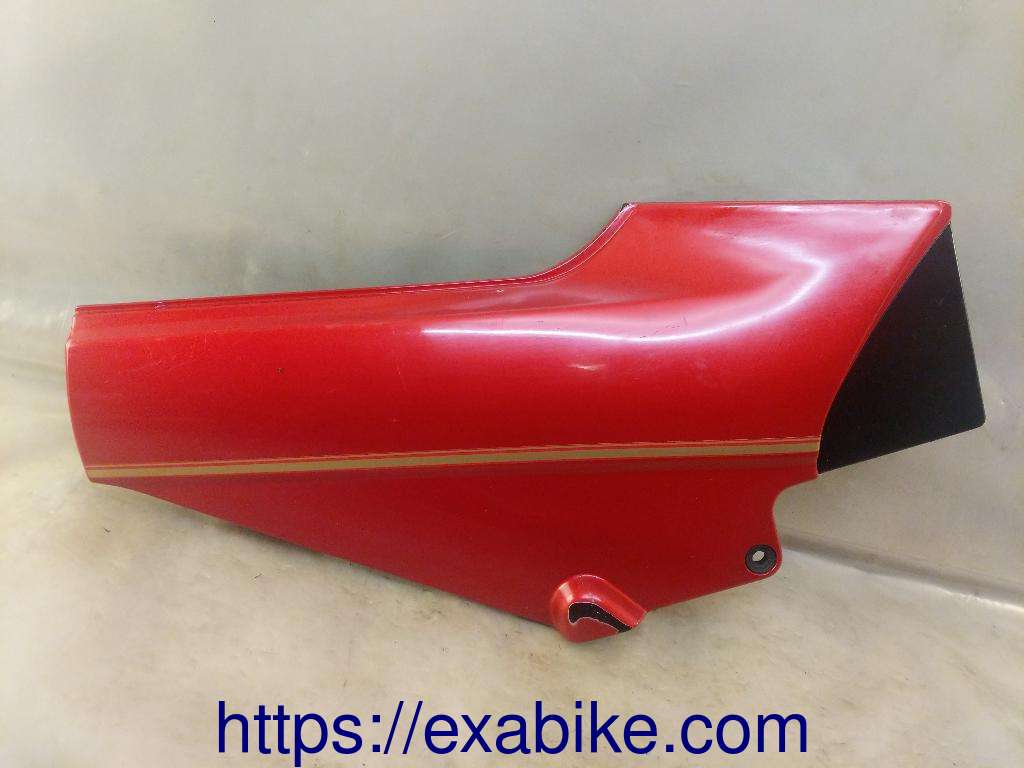 cache latéral droit Kawasaki GTR 1000 - photo 1
