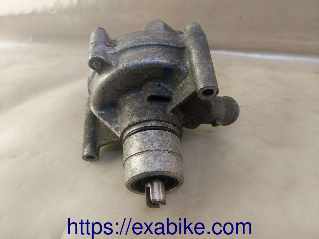 water pump Honda VF1100C - photo 3