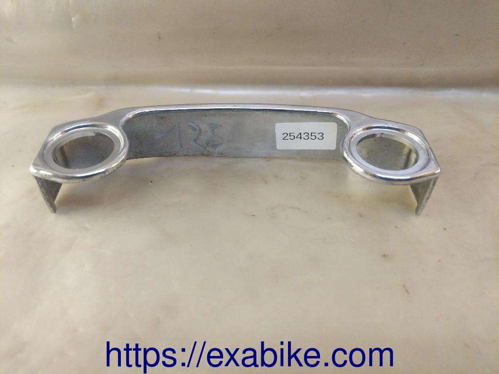 emblem Suzuki GN 125 - photo 2
