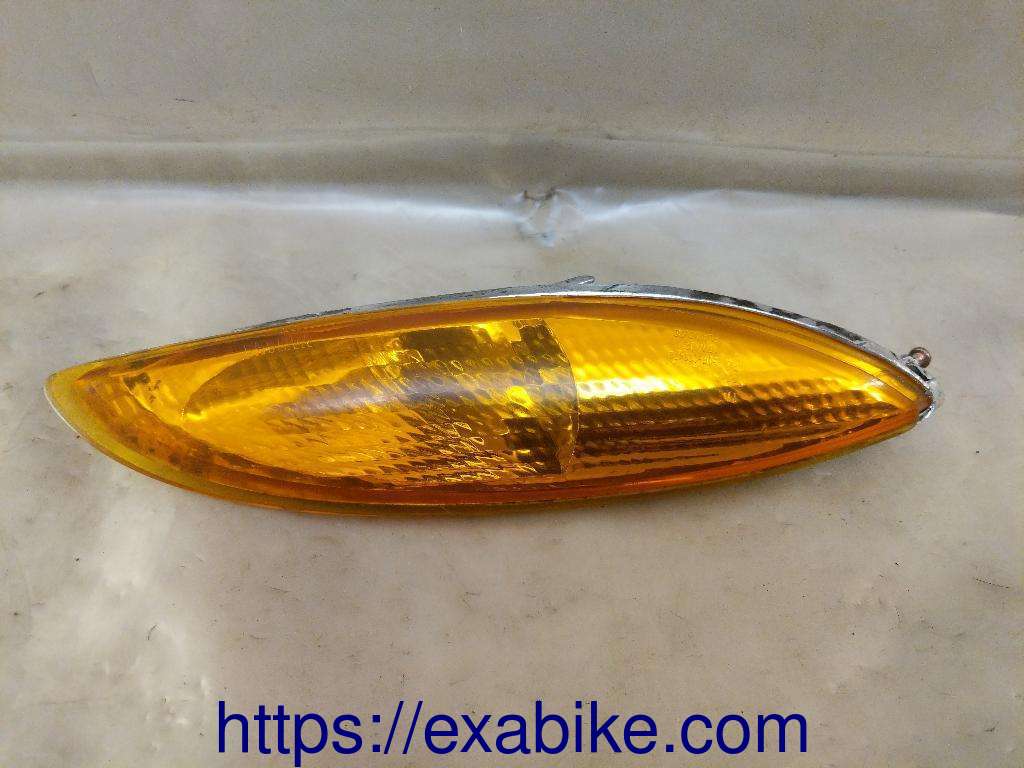 clignotant arrière droit Yamaha XC 125 Cygnus - photo 1