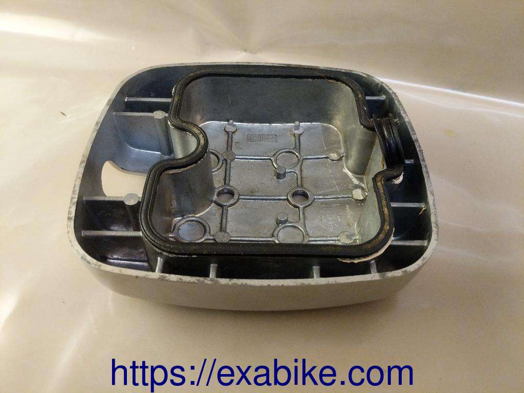 cylinder head cover Daelim VL125 Daystar - photo 2