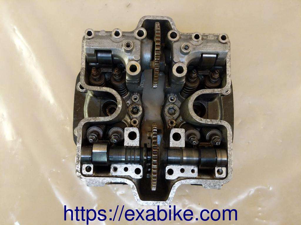 culasse complete Honda VF750F - photo 2