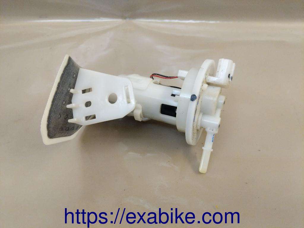 pompe à essence Piaggio Zip 50 - photo 1