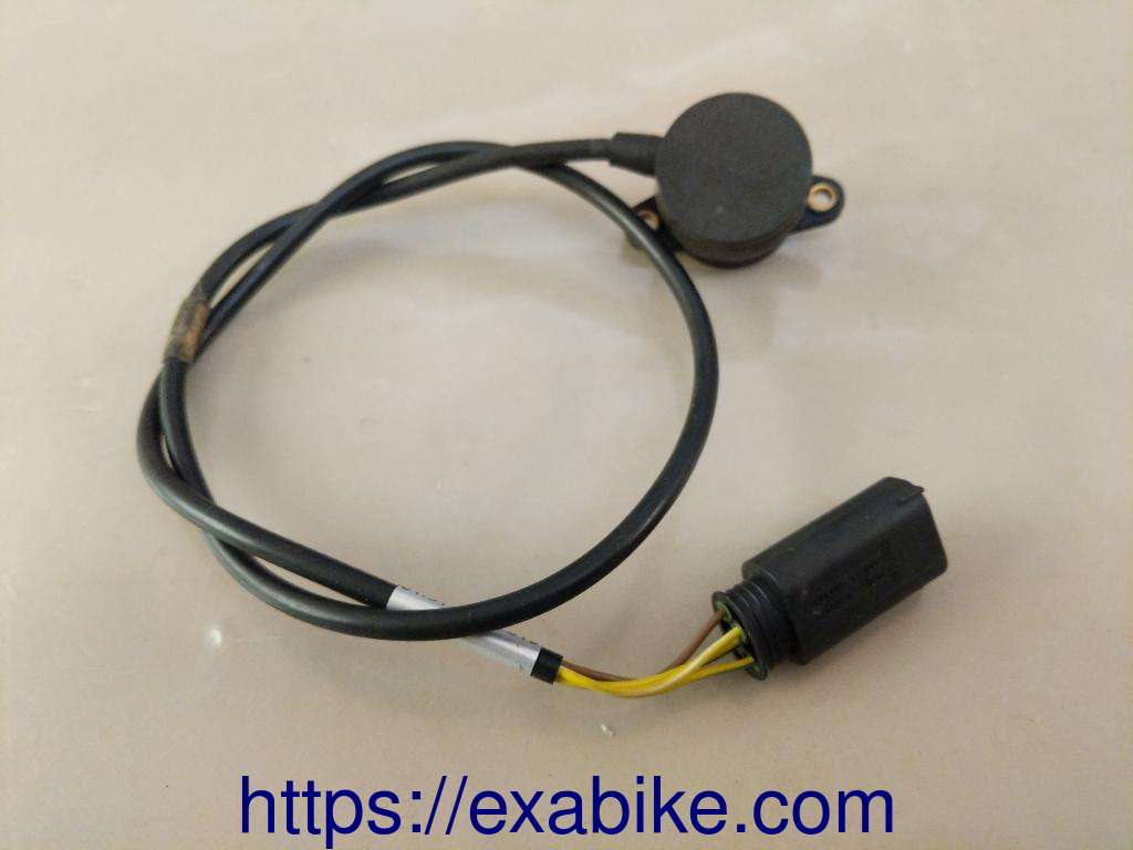 switch BMW R1100GS - photo 1