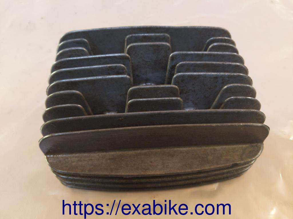cylinder head Yamaha RD 125 - photo 2