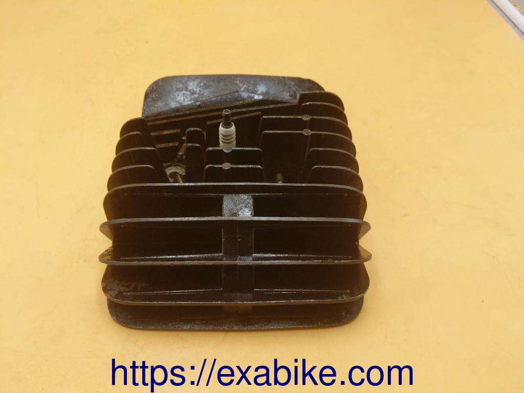 cylinder head KTM GS 125 - photo 3