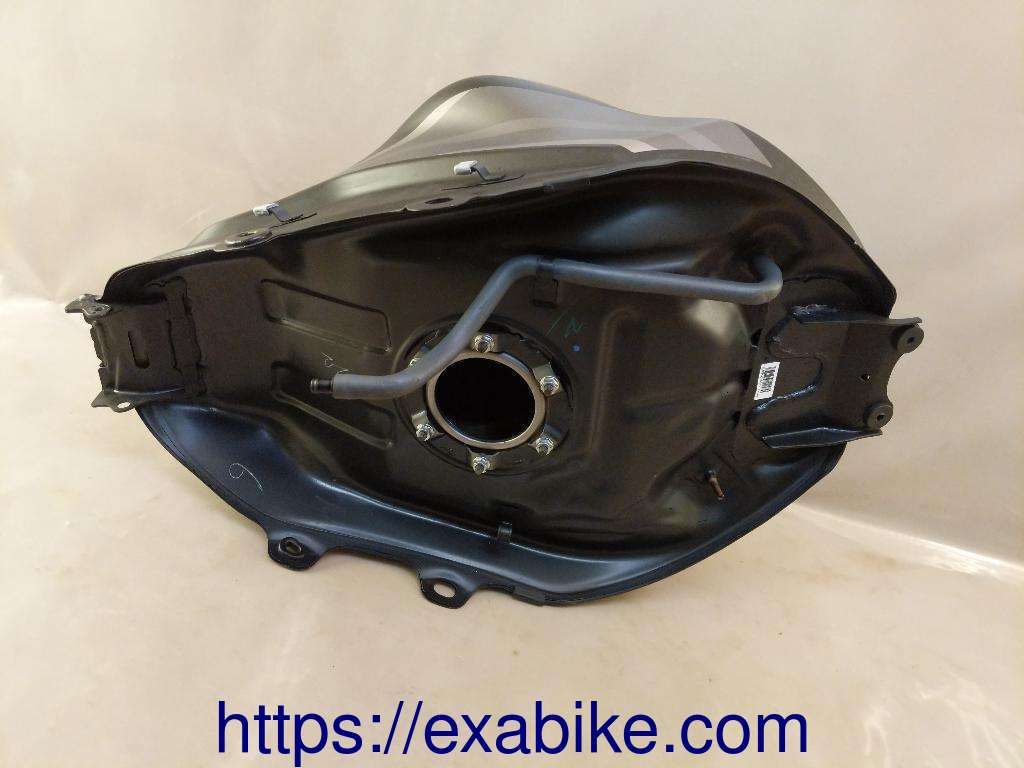 fuel tank Honda CBR500R - photo 5