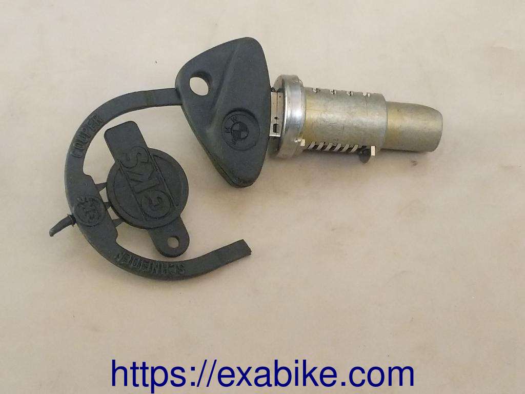 top-case lock BMW F650GS - photo 1
