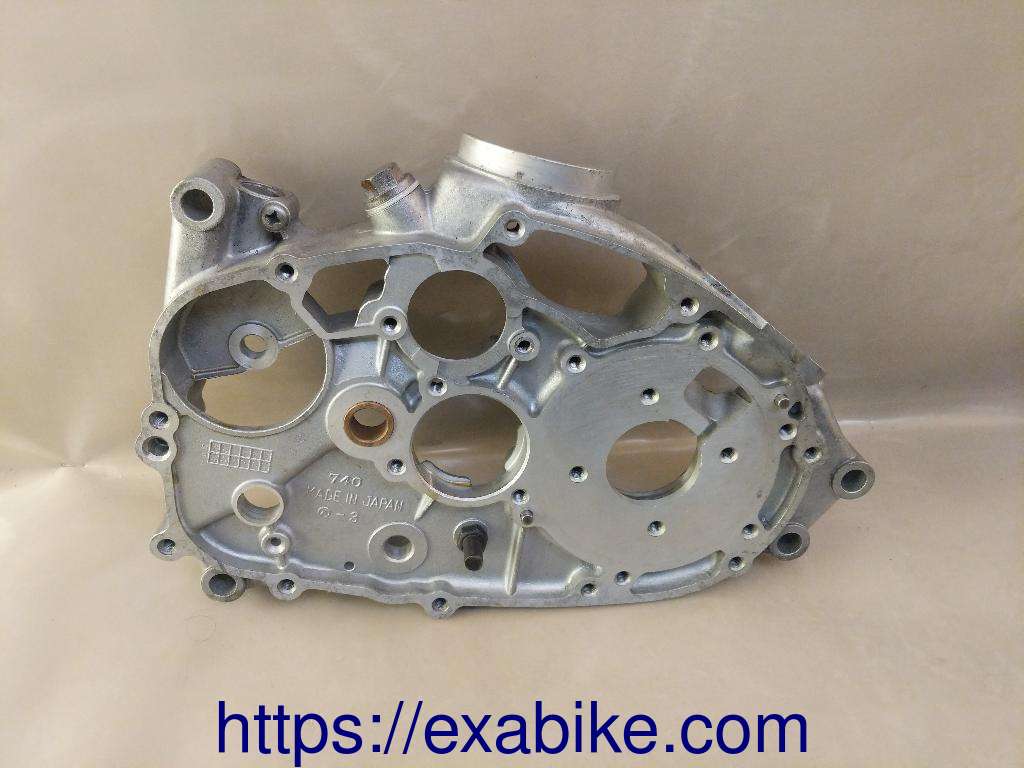 carter moteur droit Kawasaki KH 125 - photo 1