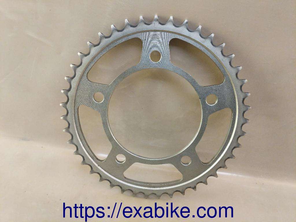 rear sprocket Honda Hornet 600 - photo 1