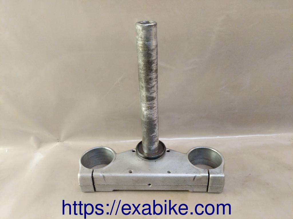 fork bracket, lower KTM 640 LC4 - photo 1