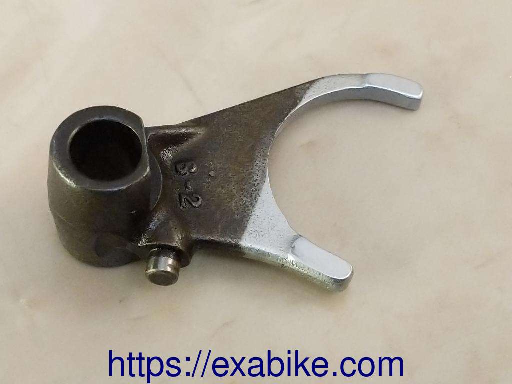 gearshift fork Kawasaki KLR 600 - photo 1