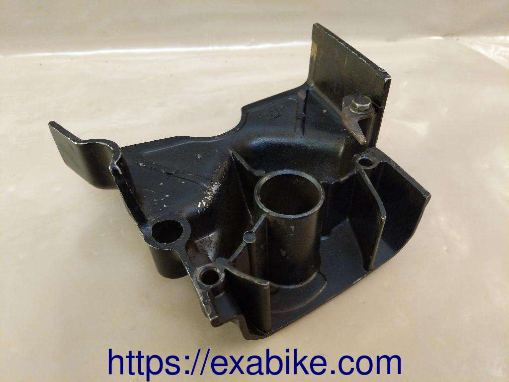 sprocket cover Honda CB 125 TD - photo 2