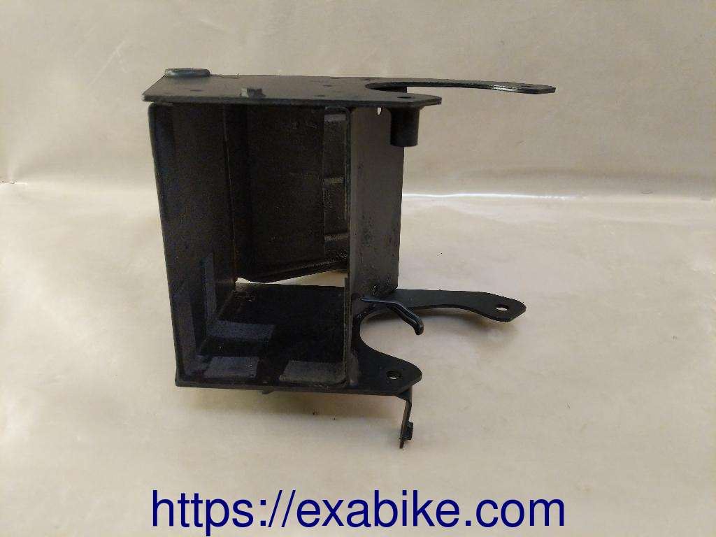 bac à batterie Suzuki VS 1400 Intruder - photo 3