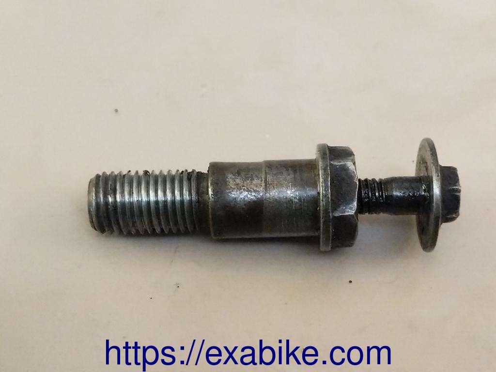 stand bolt Honda CB 500 - photo 1