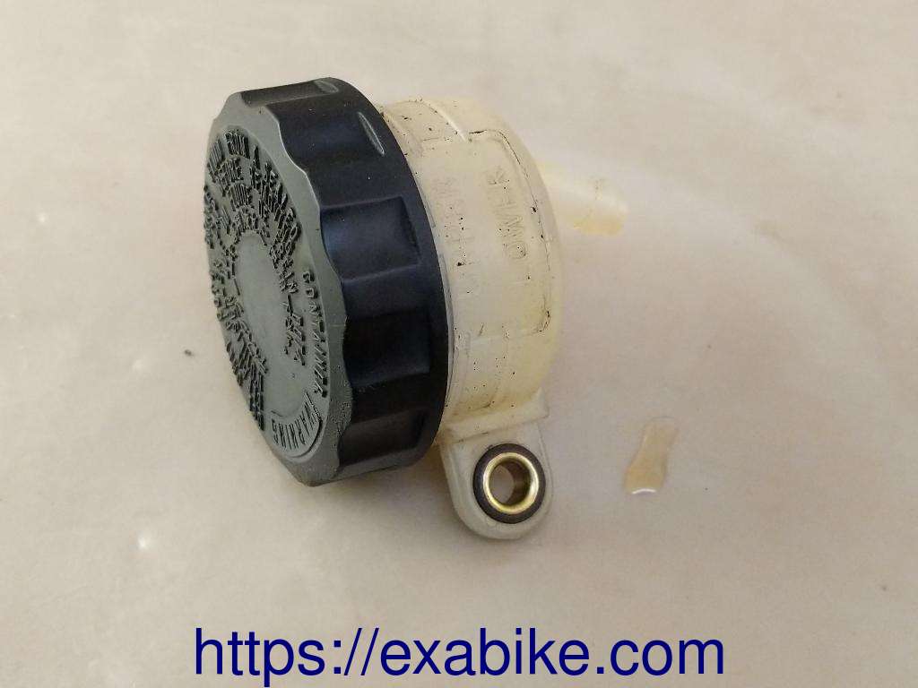 brake fluid reserve Honda CB 500 - photo 1