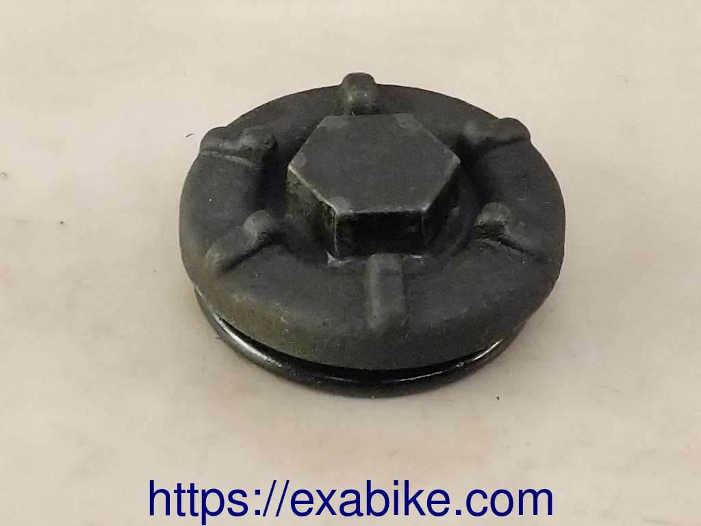 bouchon moteur Yamaha Xcity 125 - photo 1