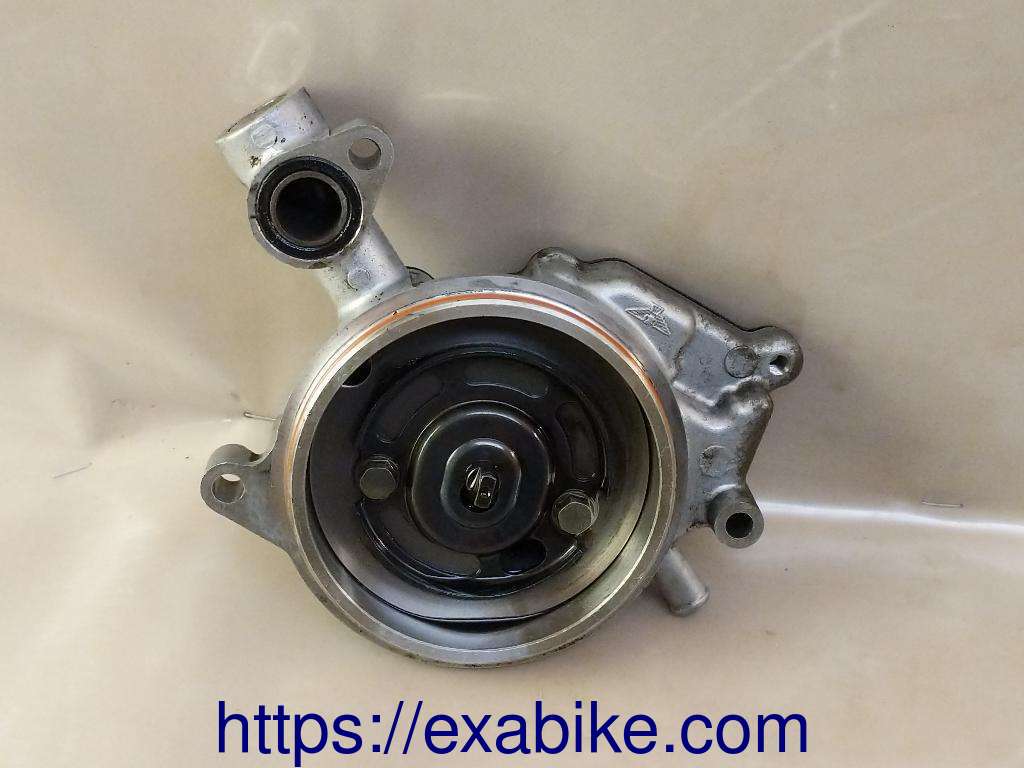 water pump Yamaha Xcity 125 - photo 2