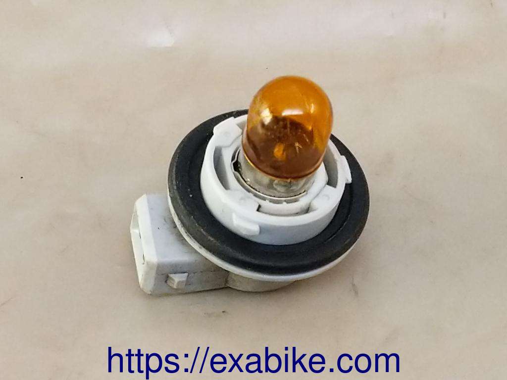 turn signal bulb socket Yamaha Xcity 125 - photo 1
