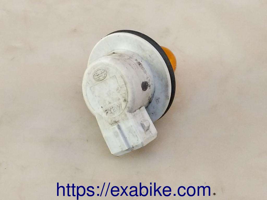 turn signal bulb socket Yamaha Xcity 125 - photo 2