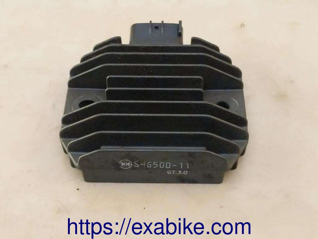 voltage regulator Yamaha Xcity 125 - photo 2