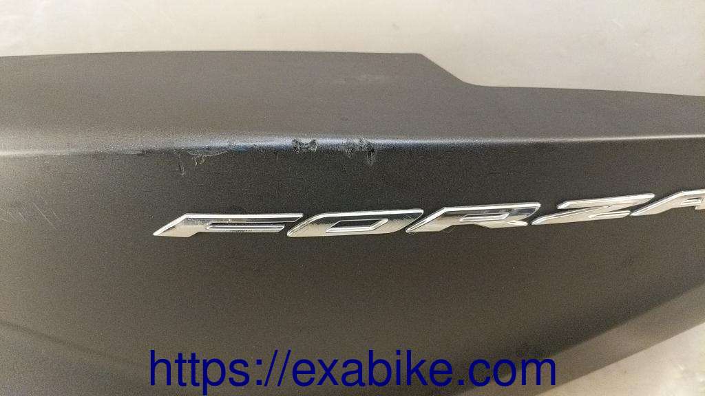 rear side fairing, left Honda Forza 350 - photo 2