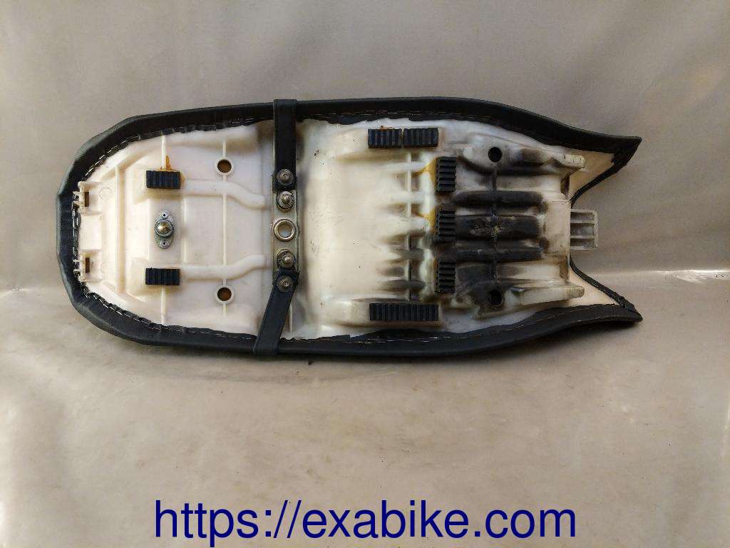 selle Suzuki GSXF 750 - photo 3