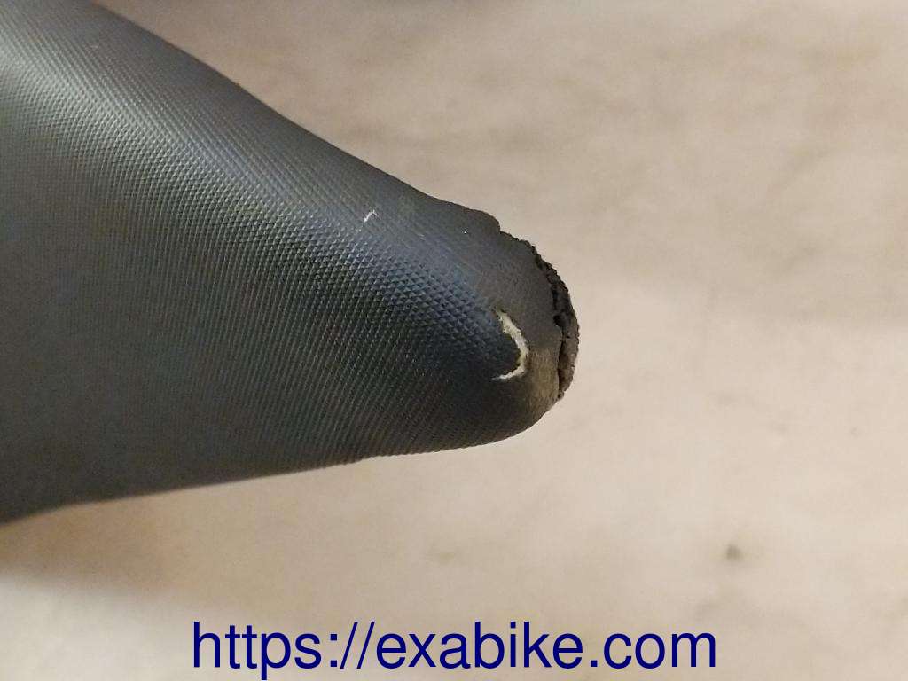 seat, front KTM 390 Duke - photo 3