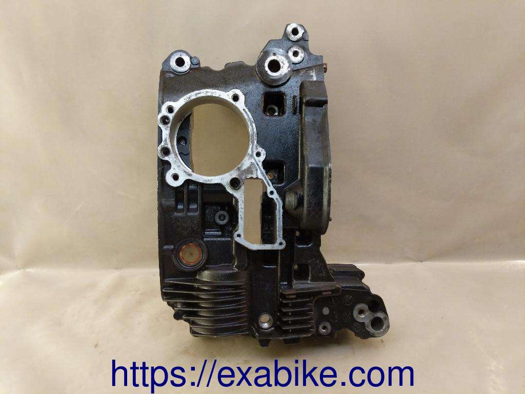 carter moteur gauche BMW R1150RT - photo 1
