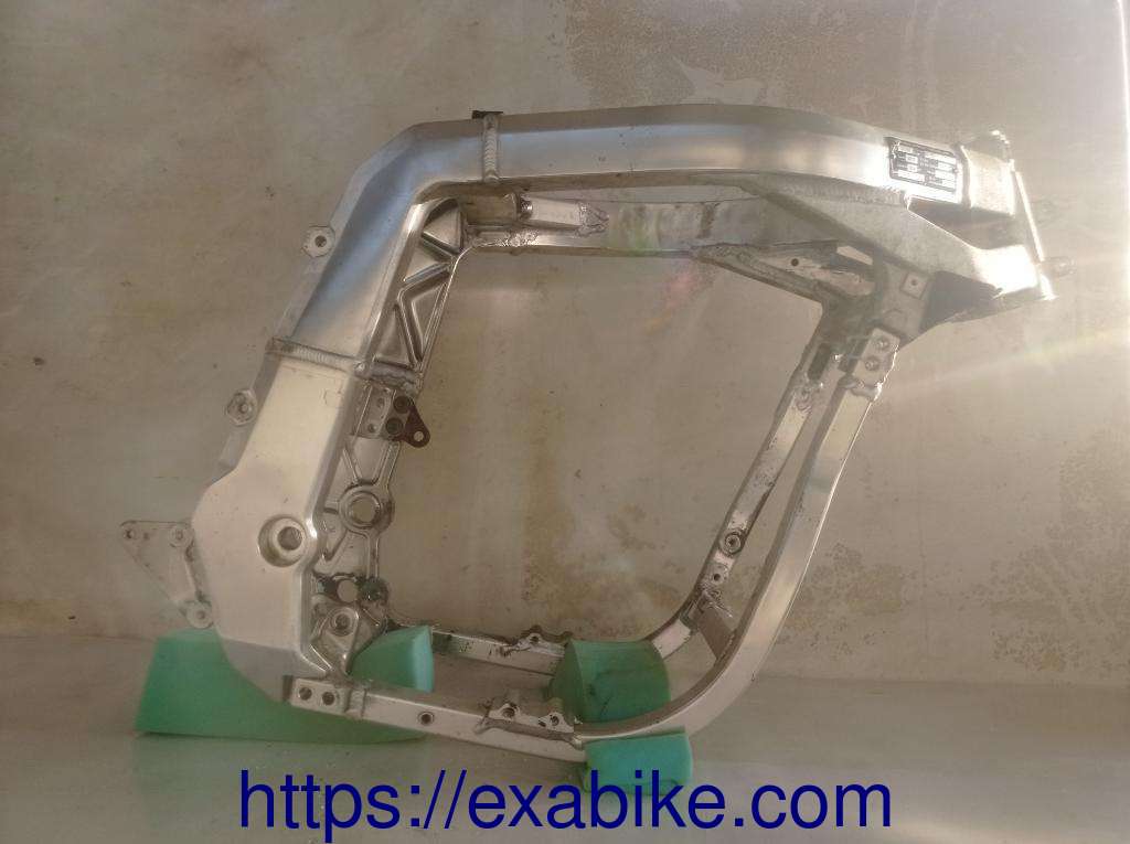 cadre Suzuki GSXR1100W - photo 1