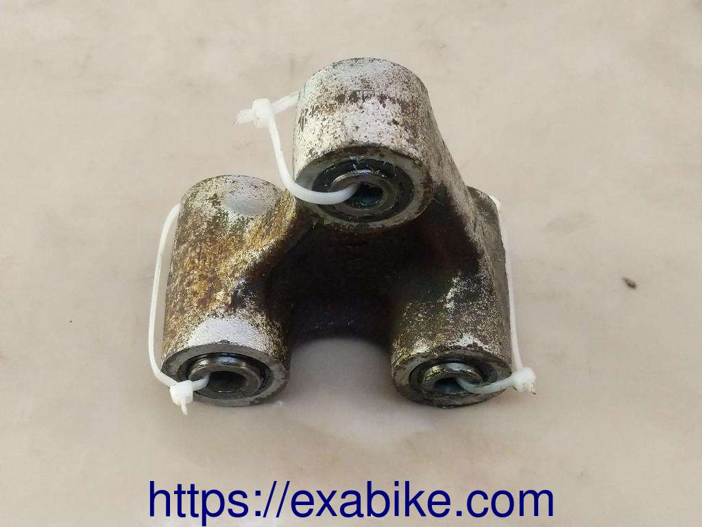 swingarm connecting Honda XRV 750 Africa Twin - photo 1