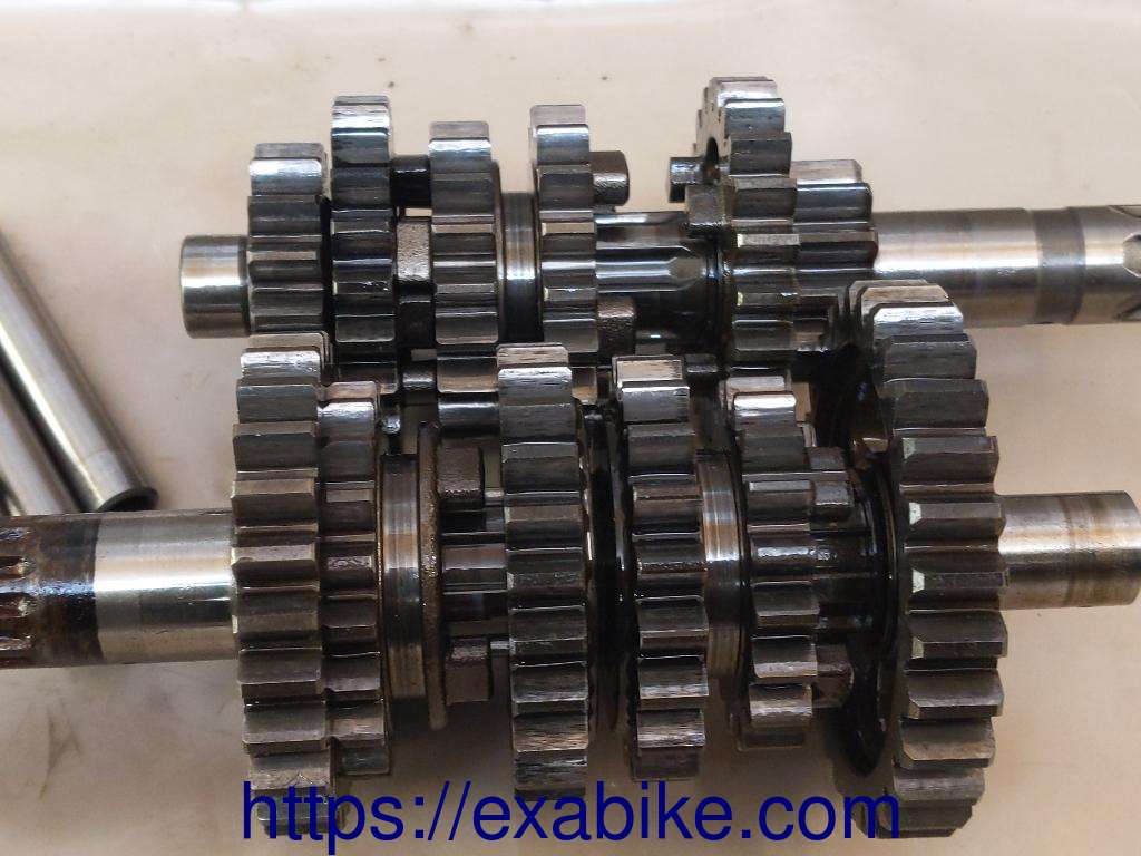 gearbox Suzuki DR 350 - photo 2