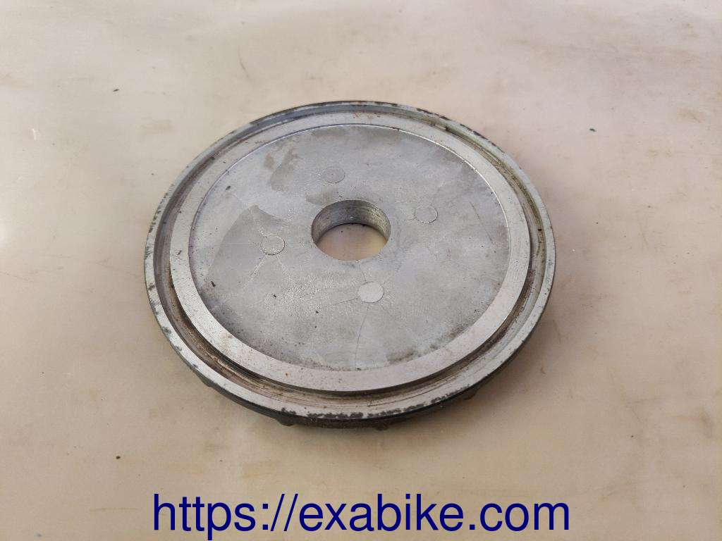 oil filter cover Suzuki GSX1100G - photo 2