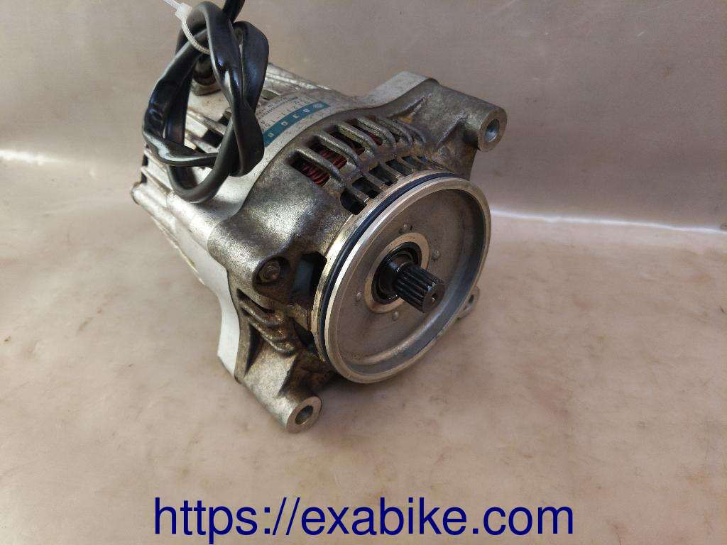 generator Yamaha XJ 900 Diversion - photo 1
