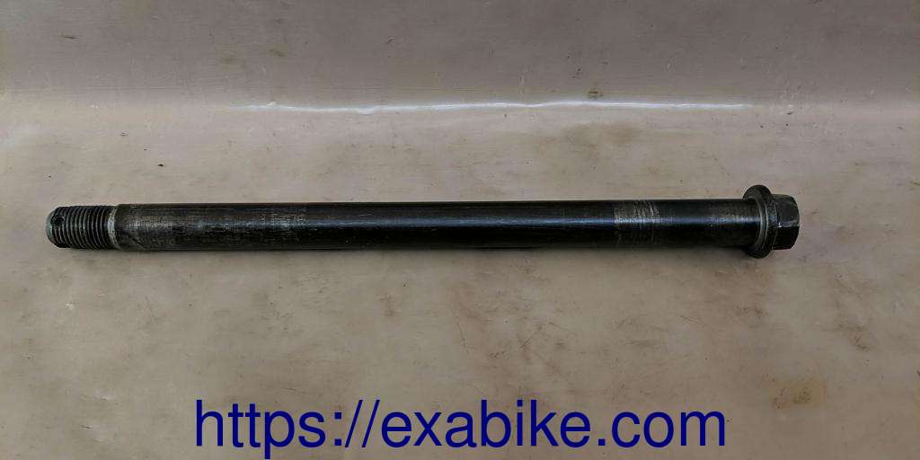 wheel axle Yamaha XJ 900 Diversion - photo 1