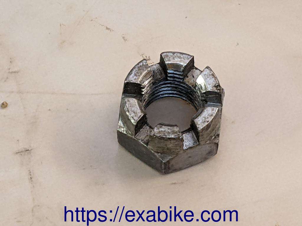 ecrou d'axe de roue arrière Yamaha XV 125 Virago - photo 1