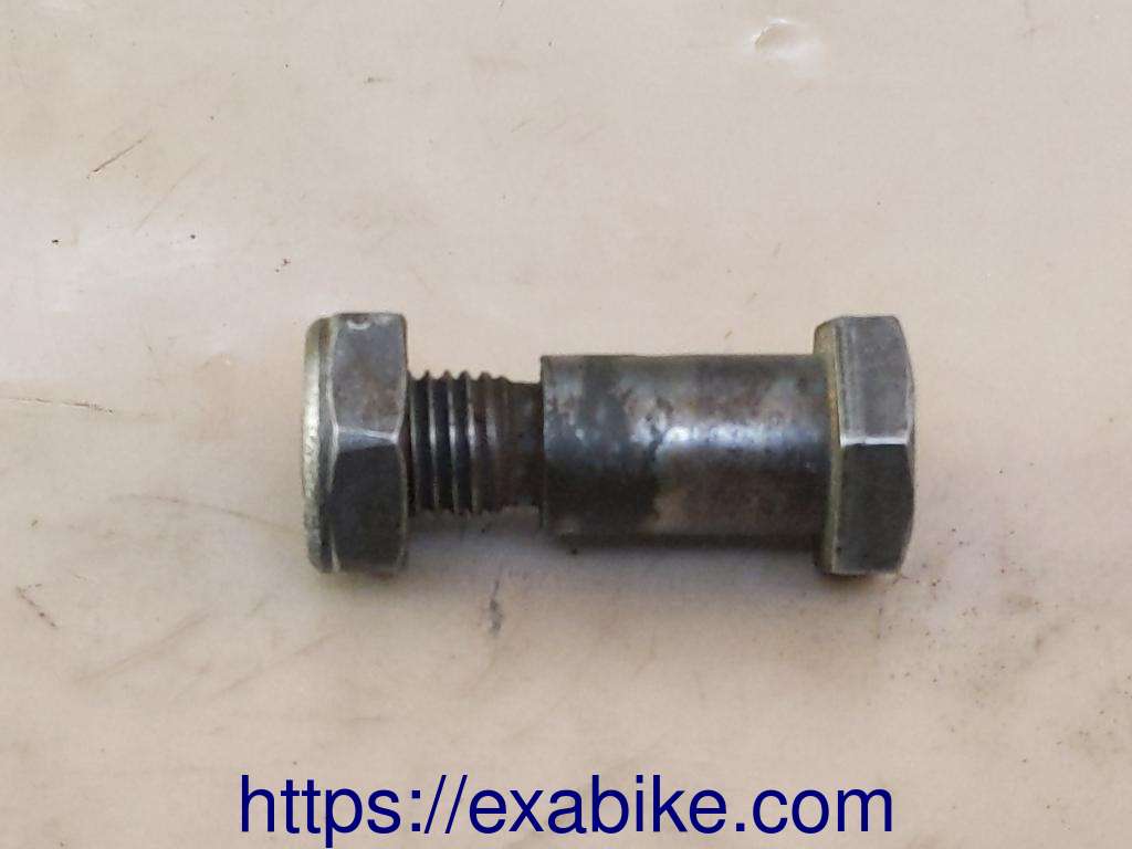 stand bolt Yamaha XV 125 Virago - photo 1