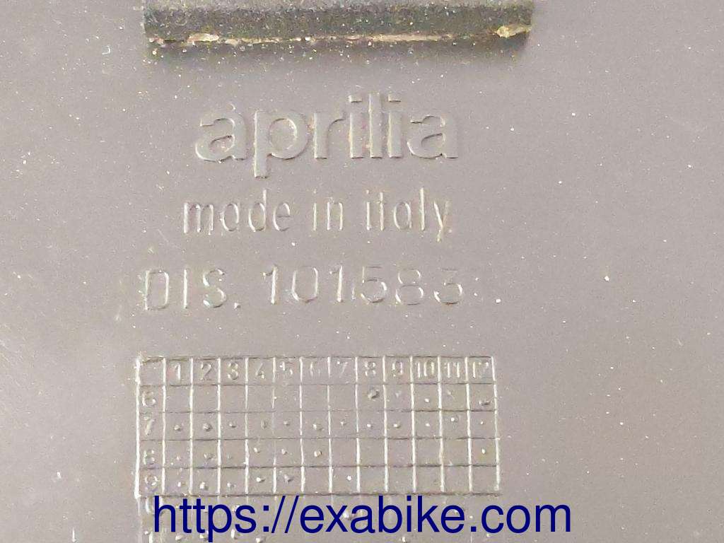 élément plastique Aprilia SR 50 Ditech - photo 3