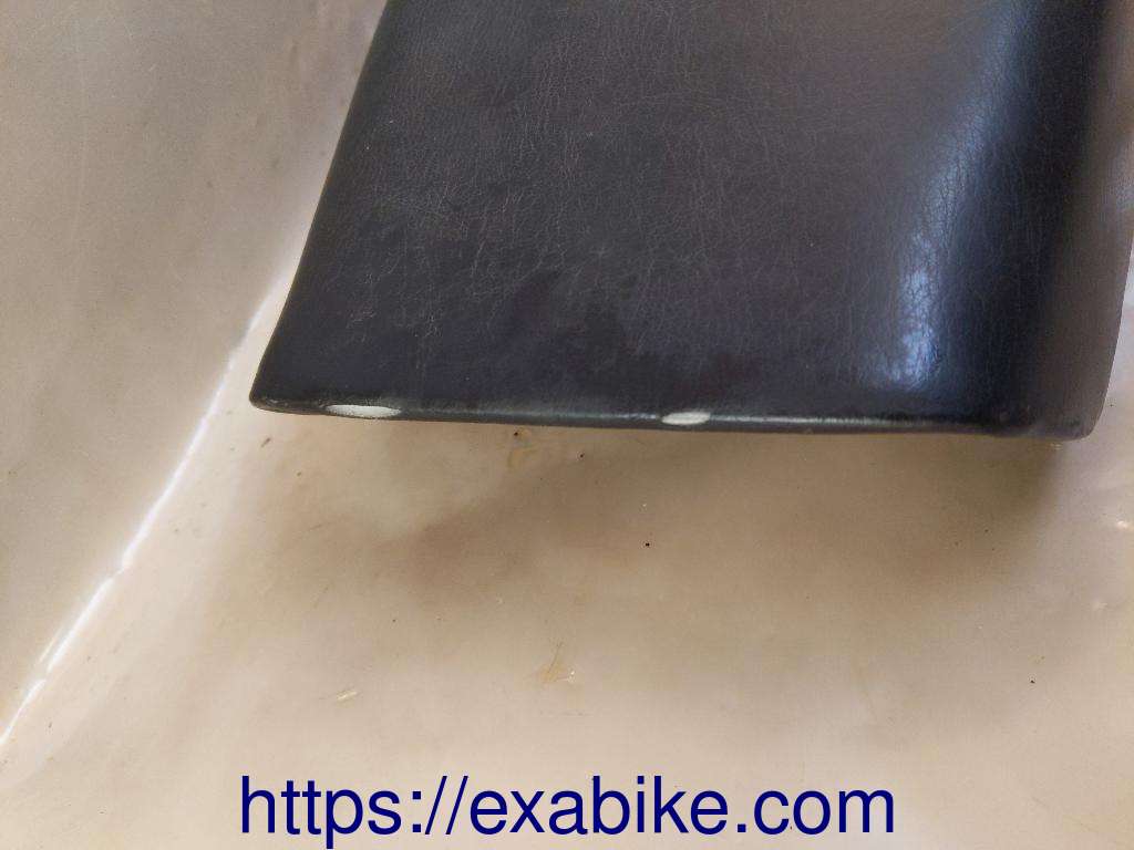 seat Yamaha TZR 125 - photo 3