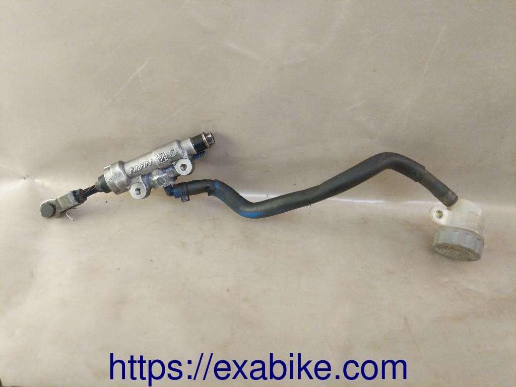 rear master cylinder Suzuki DR 350 - photo 1